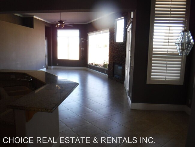 Building Photo - 4 br, 3 bath House - 7665 Gilespie Street