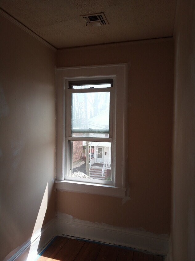 2 - 1414 Franklin St
