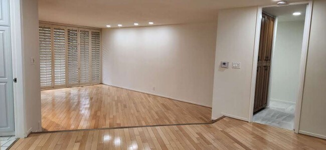 Foto del edificio - 415 S Spalding Dr