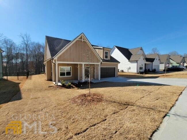 Building Photo - 275 S Ridge