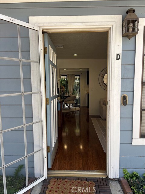 Foto del edificio - 205 Violet Ave