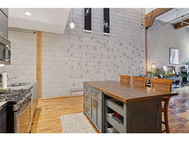 Foto del edificio - 801 N Washington Ave