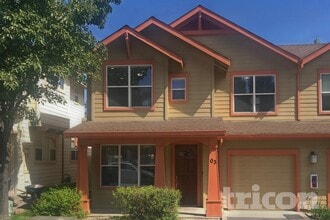 Building Photo - 2280 South Dr