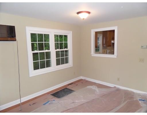 Building Photo - 20 Ledgecrest Dr