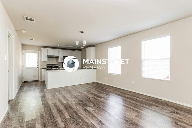 Building Photo - 3 Bedroom Pet-Friendly Home in SAN ANTONIO...