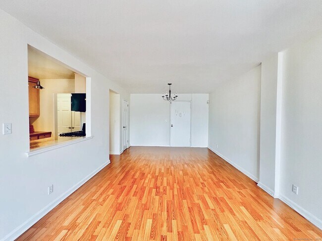 Foto del edificio - 39 Glenbrook Rd