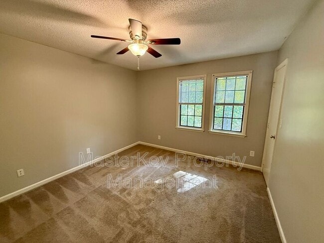 Building Photo - 2811 Ferret Ct