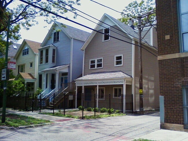 Foto del edificio - 3942 Hermitage N Ave