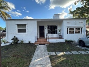 Building Photo - 1446 NW 27th St
