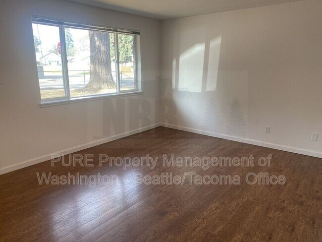 Building Photo - 15501 Grant Ave SW