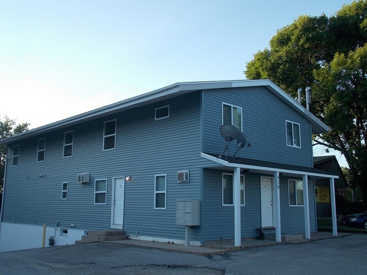Primary Photo - 419 10th Ave