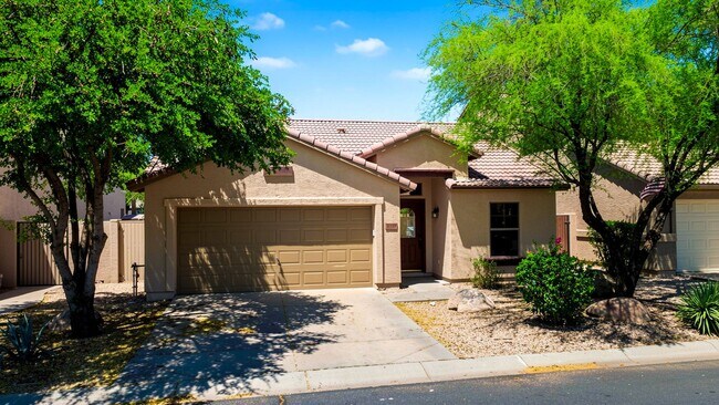 Foto del edificio - Well maintained 3 bedroom home in Cave Creek AZ - Available Today!