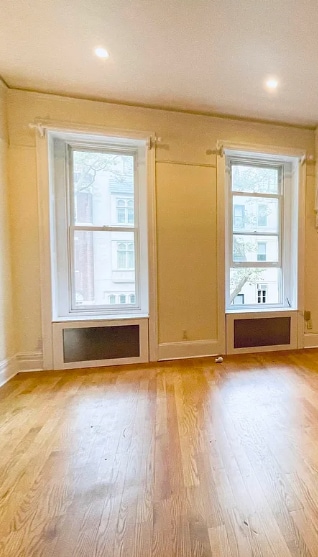 Foto del edificio - 38 E 73rd St