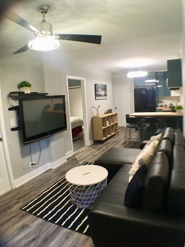 Living area and kitchen - 2238 N Western Ave