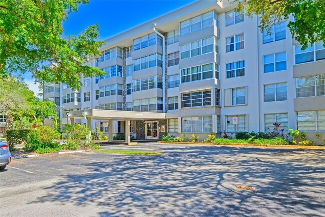 Building Photo - 6600 Cypress Rd