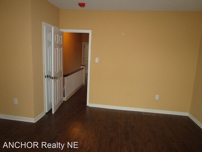 Building Photo - 3 br, 1 bath House - 6966 Forrest Ave.