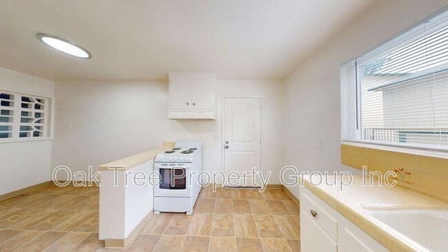 Foto del edificio - 2429-2429 Humboldt Ave