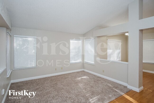 Foto del edificio - 357 Orchard Ct