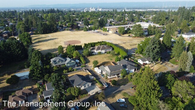 Building Photo - 3 br, 1.5 bath House - 307 NW 49th Street
