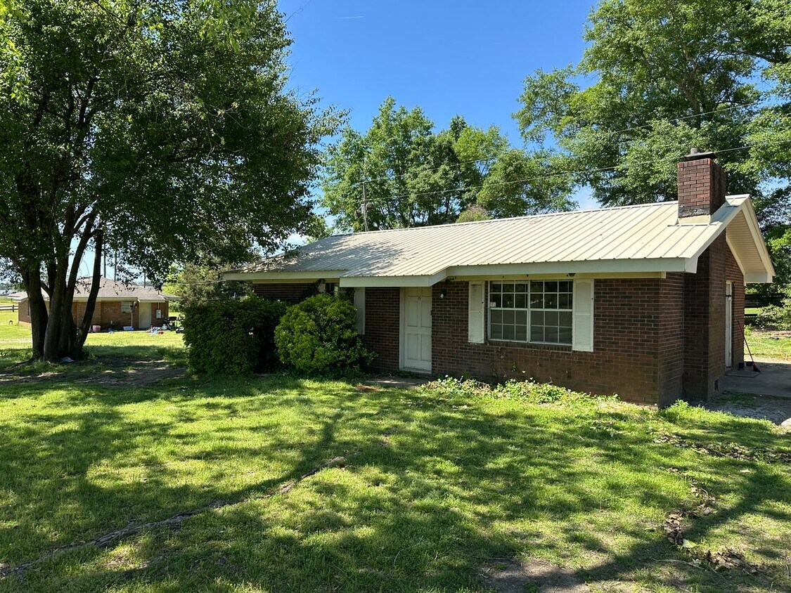 Building Photo - 49 Winterhawk Dr