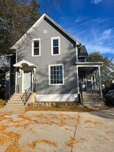 Building Photo - 6417 Sheridan Rd