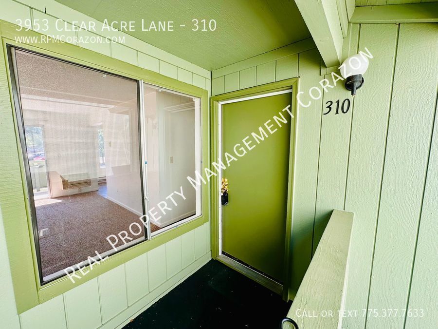 Foto principal - Upstairs one bedroom, one bathroom unit lo...