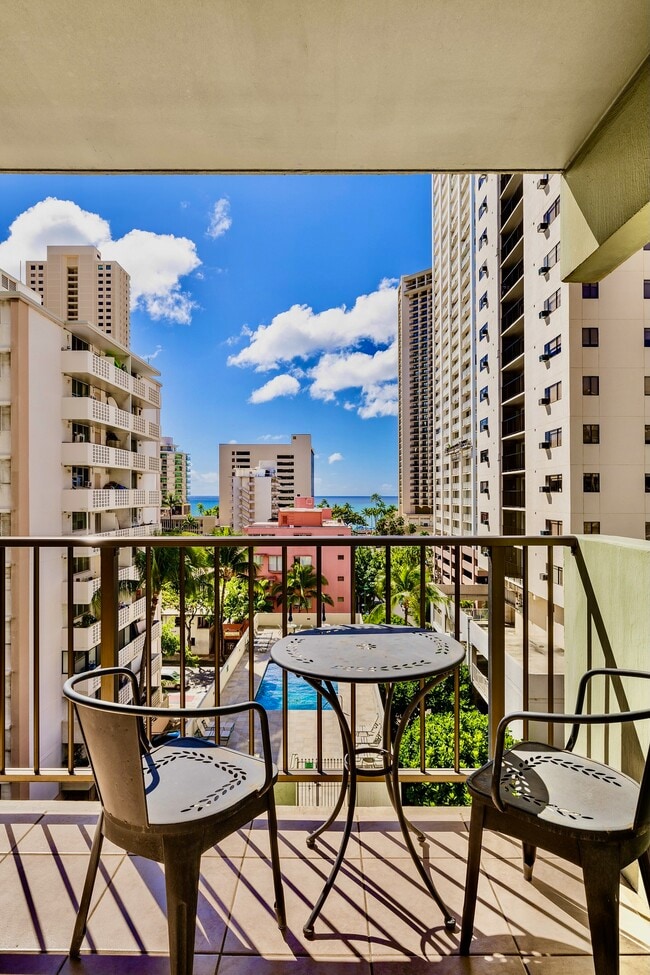 Foto del edificio - 2440 Kuhio Ave