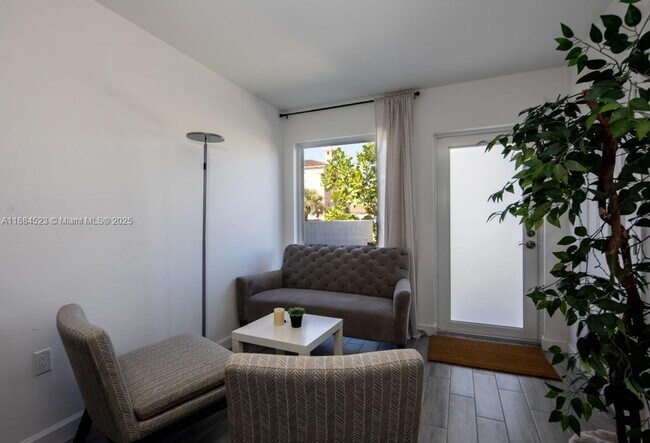Foto del edificio - 2800 SW 4th St