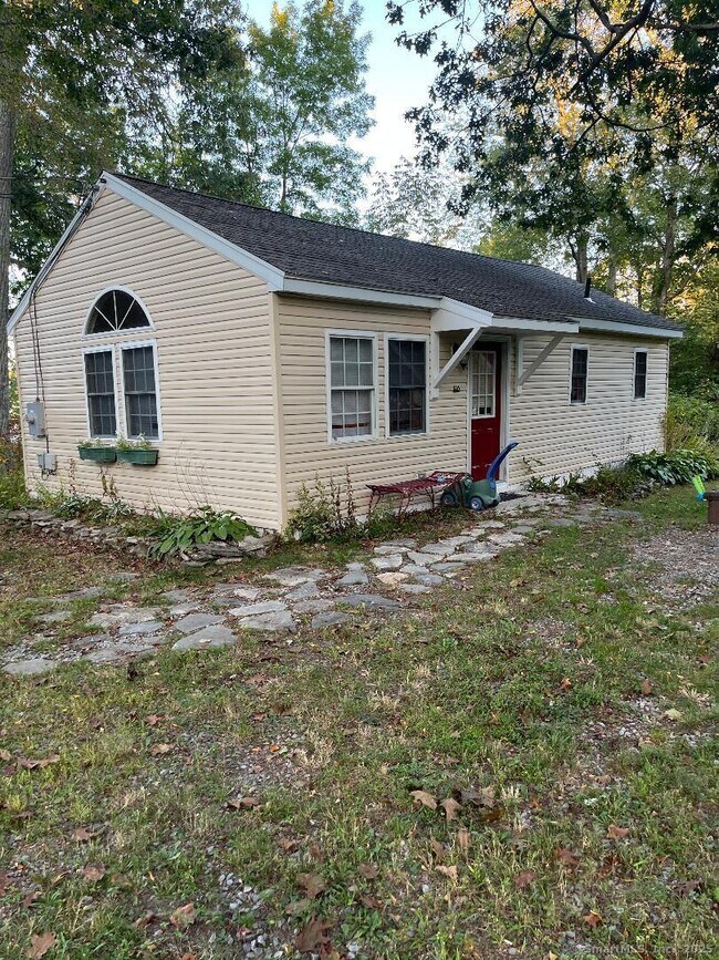 Foto del edificio - 146 Beebe Farms Rd