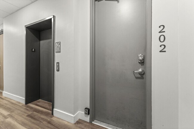 Foto del edificio - 1224 2nd Ave S