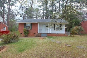 Building Photo - 2413 Derby Dr