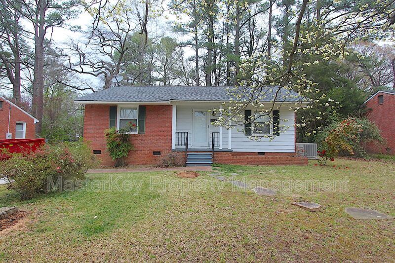 Foto principal - 2413 Derby Dr