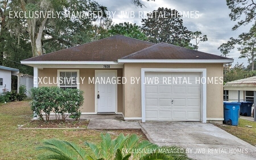 Foto principal - 7928 India Ave