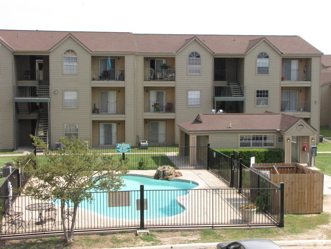 the maxwell apartments san antonio