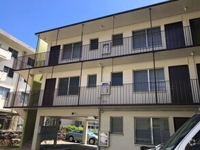 Building Photo - 1469 Lusitana St
