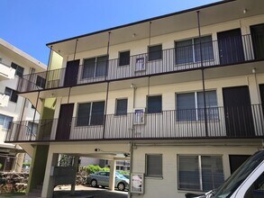 Building Photo - 1469 Lusitana St