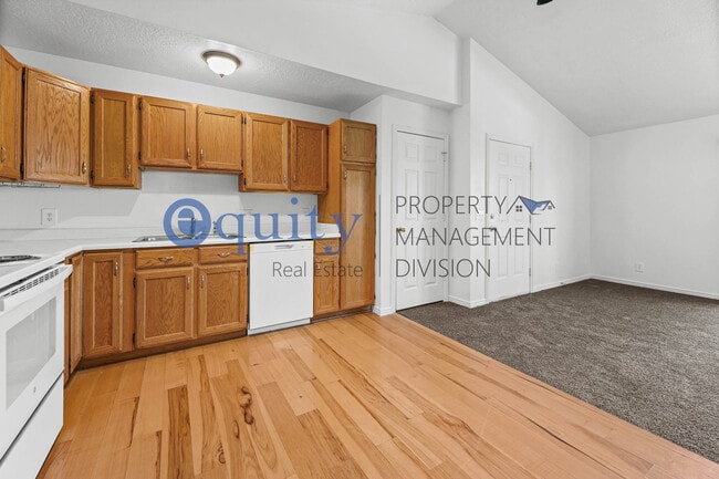 Building Photo - 8040 Copperfield Pl