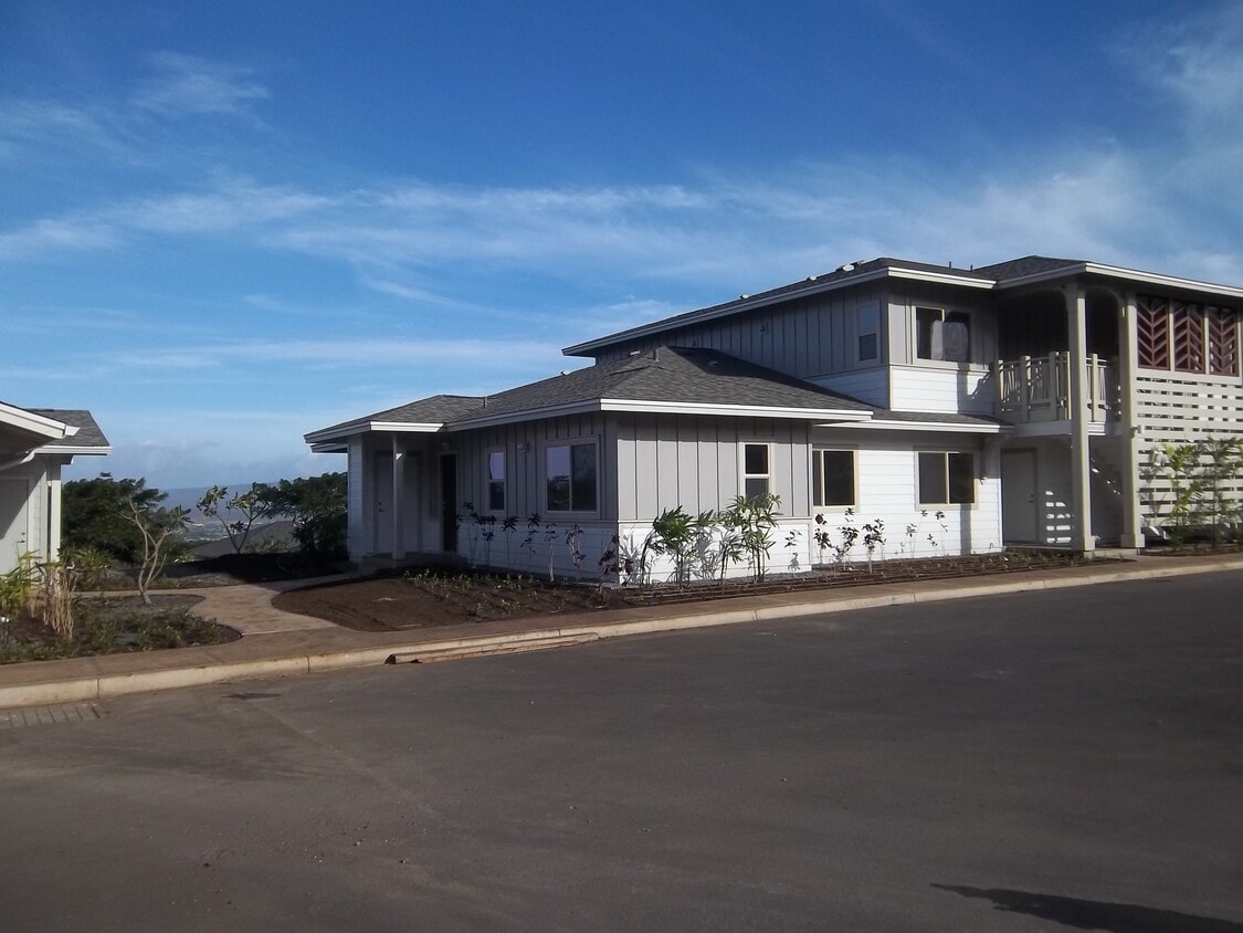 117 Hoowaiwai Loop, Wailuku, HI 96793 Townhome Rentals in Wailuku HI
