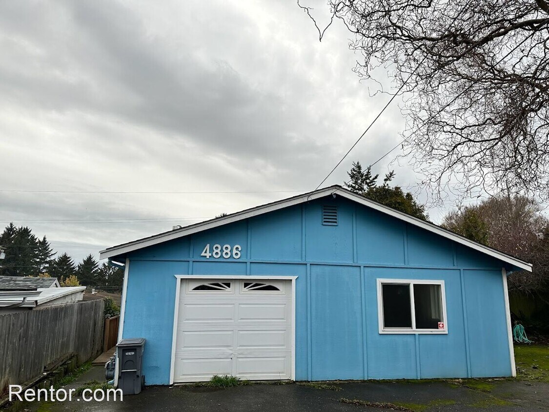 3 br, 2 bath House 4886 Crane House Rental in Eureka, CA