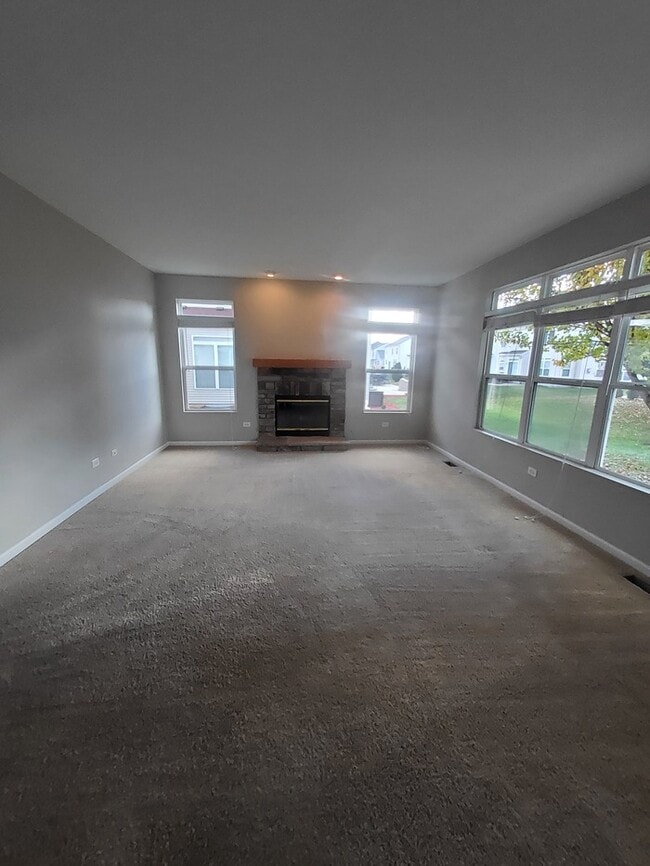 Building Photo - 1688 Trails End Ln