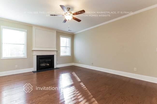 Building Photo - 5735 Aspen Dr