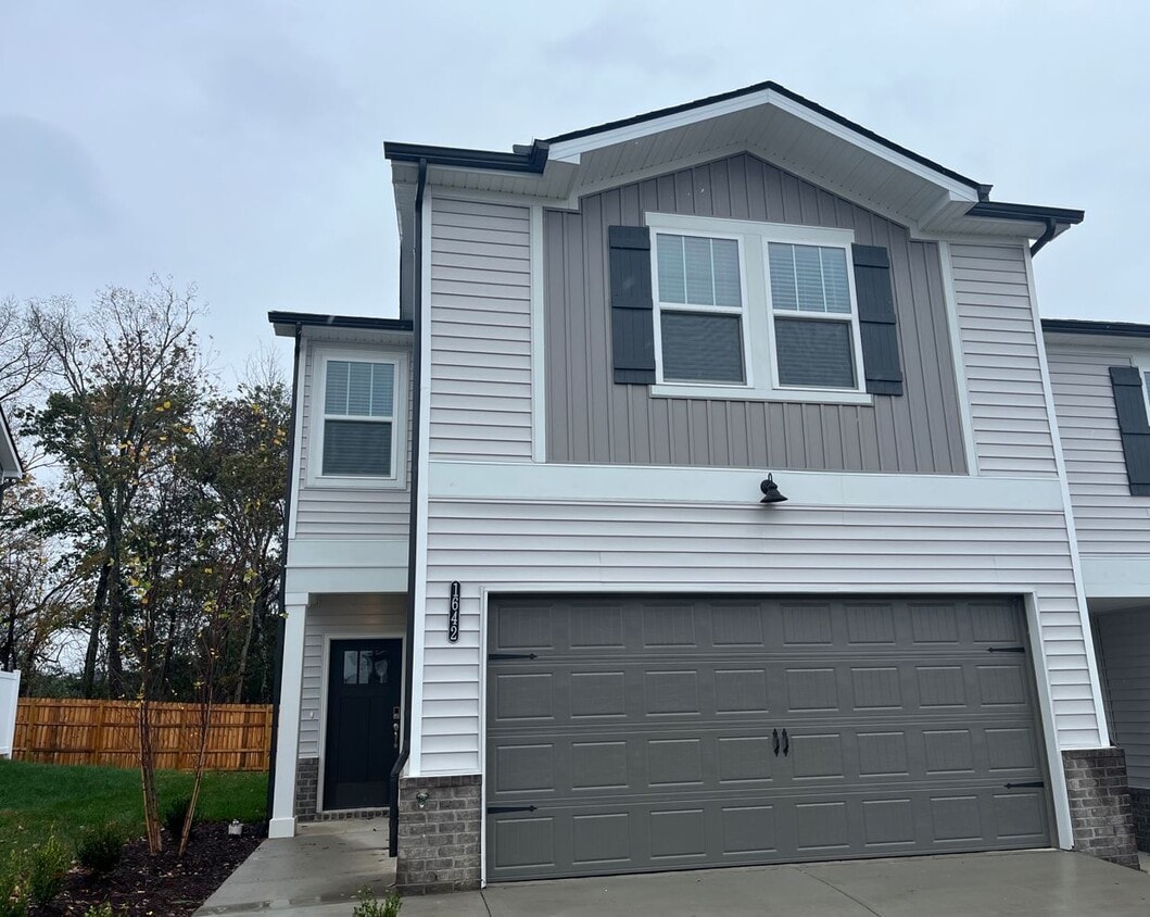 1642 Denali Dr, Lebanon, TN 37087 Townhome Rentals in Lebanon TN