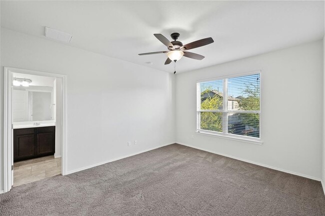 Building Photo - 9924 Milla Cir