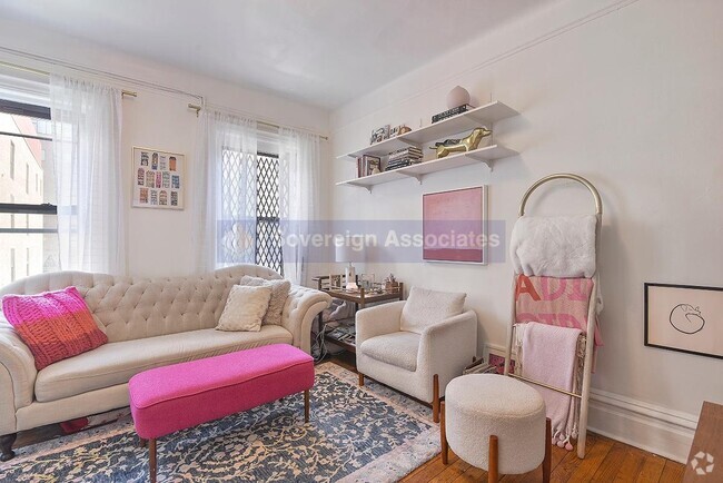 Building Photo - 170 W 89th St
