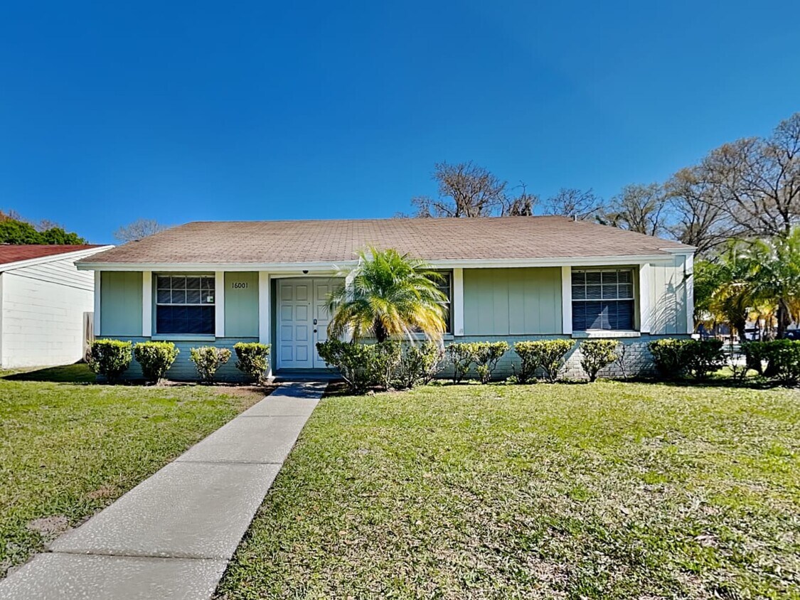 Primary Photo - 16001 Sharewood Dr