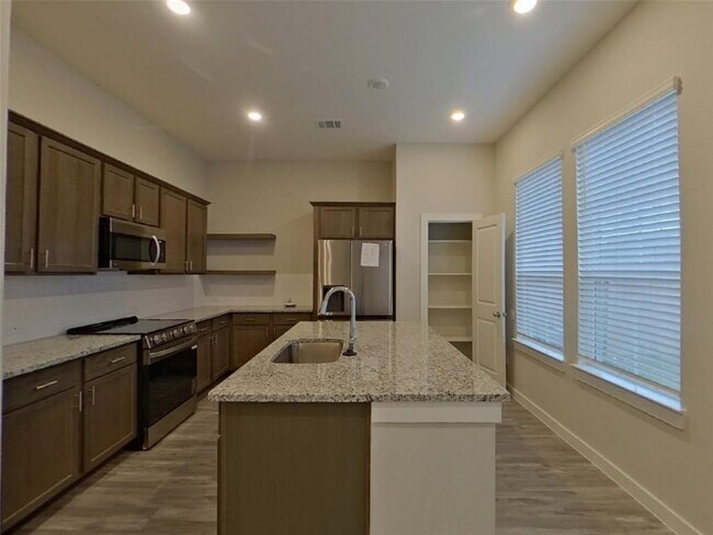 Building Photo - 22859 Terrazzo Dr