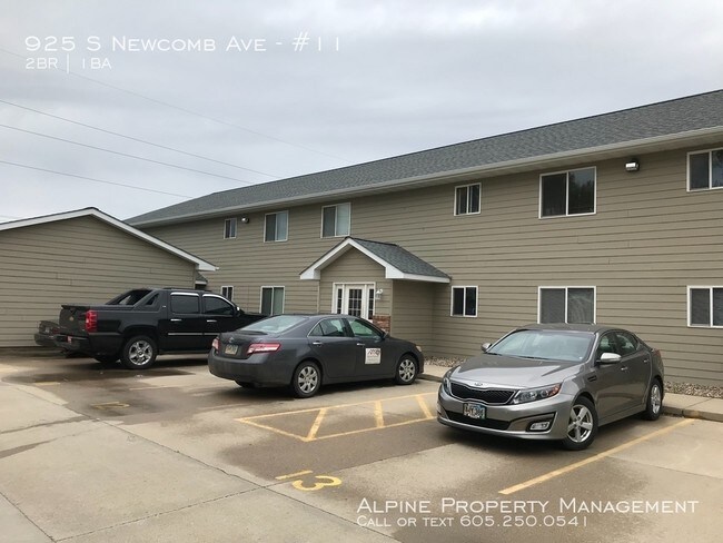 Foto del edificio - 925 S Newcomb Ave