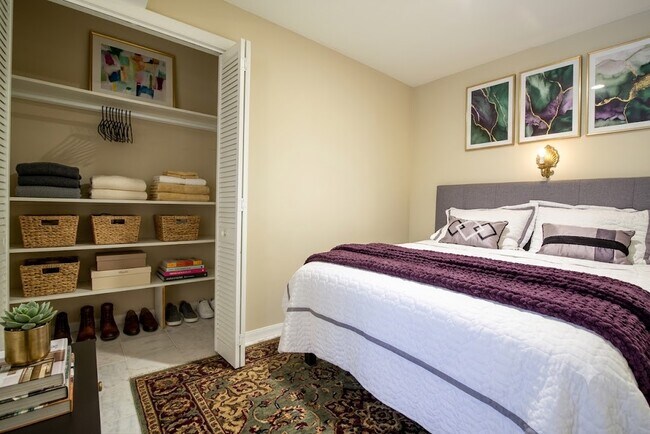 Foto del edificio - 6034 Chesterbrook Rd