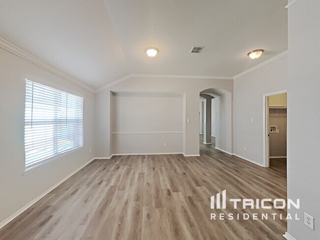 Building Photo - 637 Chalk Knoll Rd