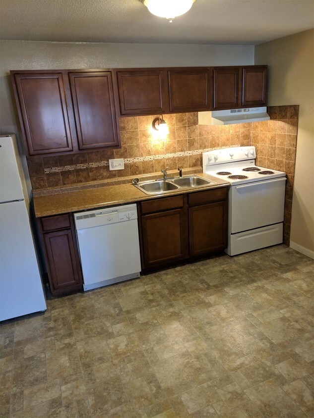 2040 Yale Ave Unit 18, Maplewood, MO 63143 Apartment for Rent in